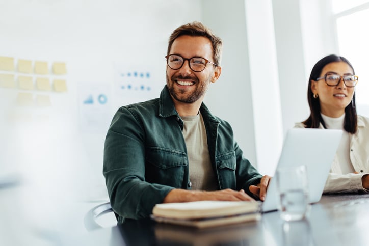 Trenger du helpdesk eller servicedesk (og hva er forskjellen)?